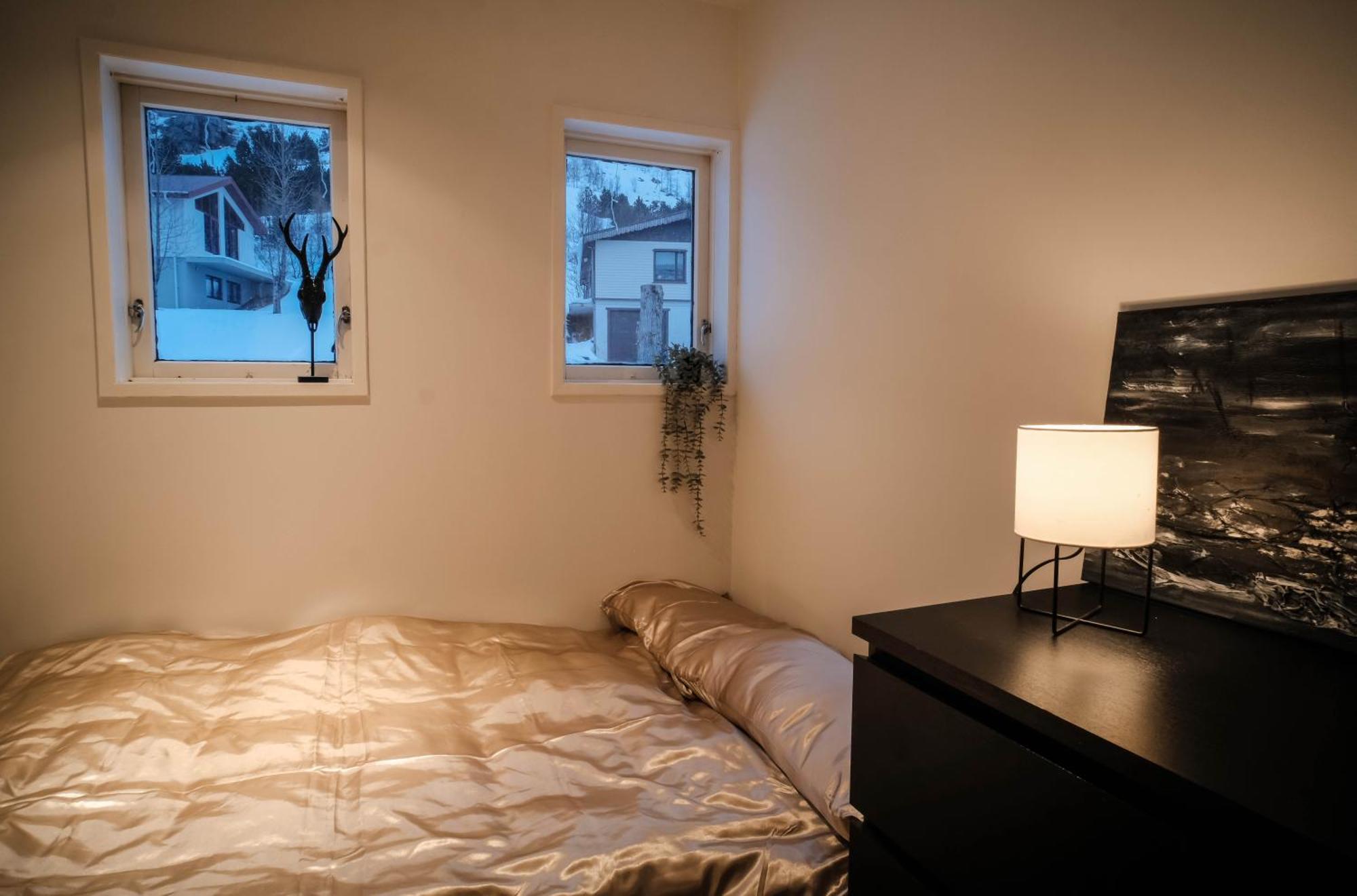 Botnahlid Villa, Mountain And Town Views And Outdoor Sauna Seyðisfjörður Екстериор снимка